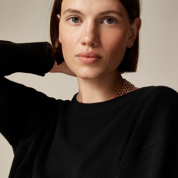New JCREW Size M Cashmere Relaxed Crewneck Sweater in Black $198 CB905 - Picture 2 of 5